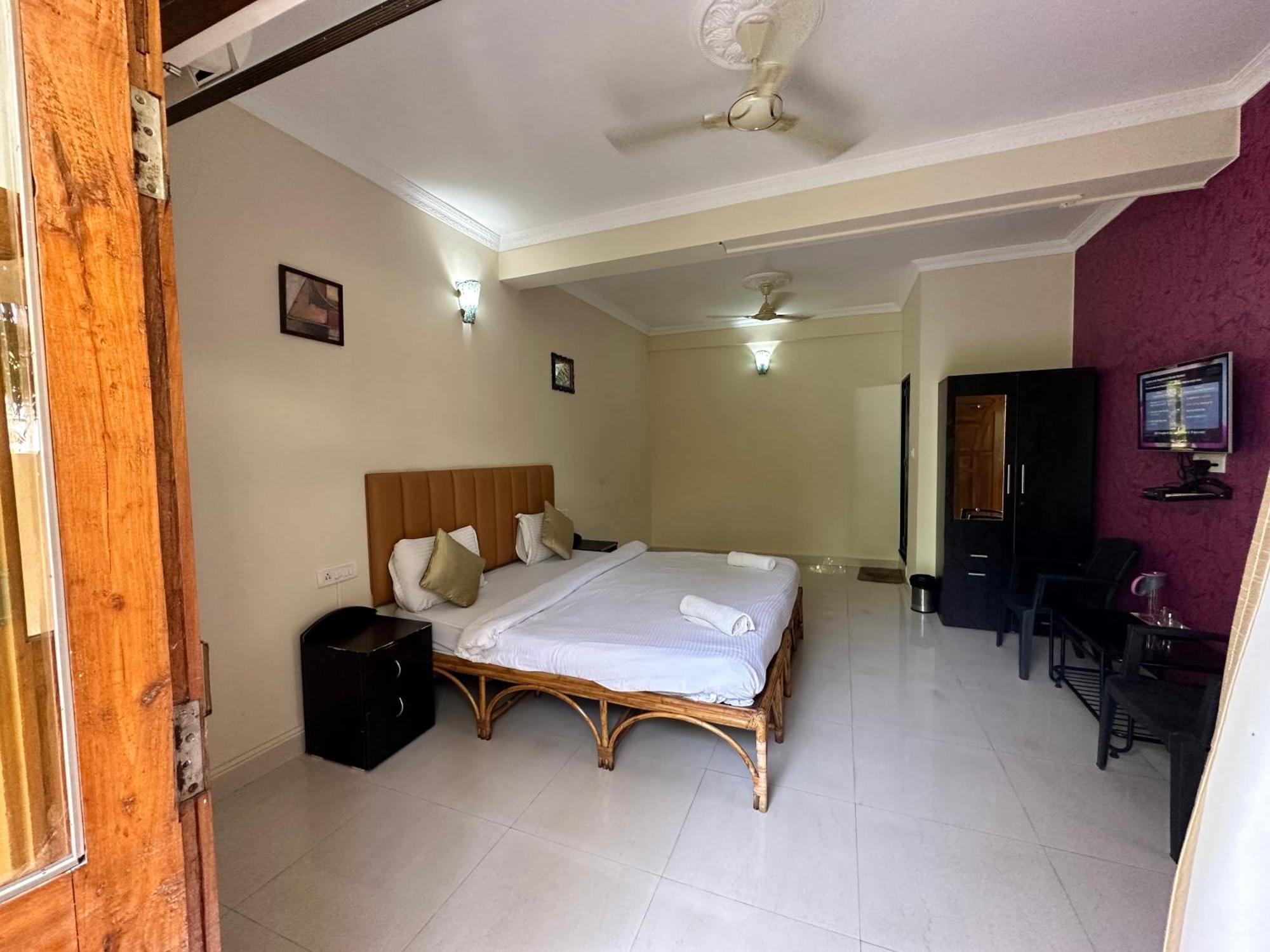Hotel Leela Inn Candolim Marmagao Extérieur photo