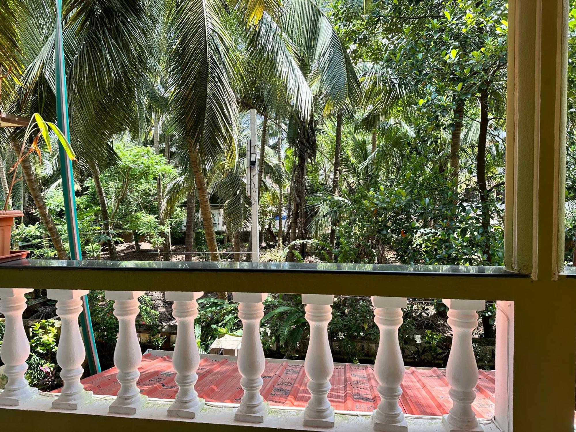 Hotel Leela Inn Candolim Marmagao Extérieur photo
